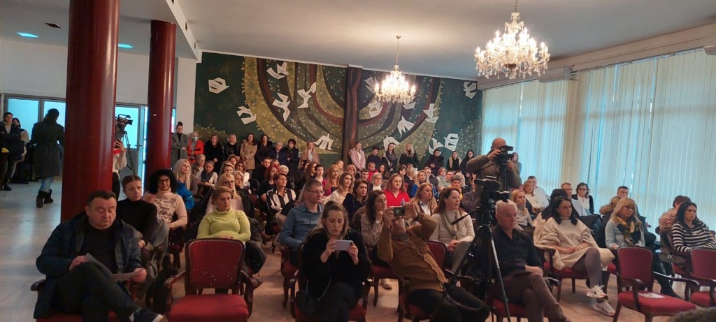 333461555_121999897309245_48171238457986031_n