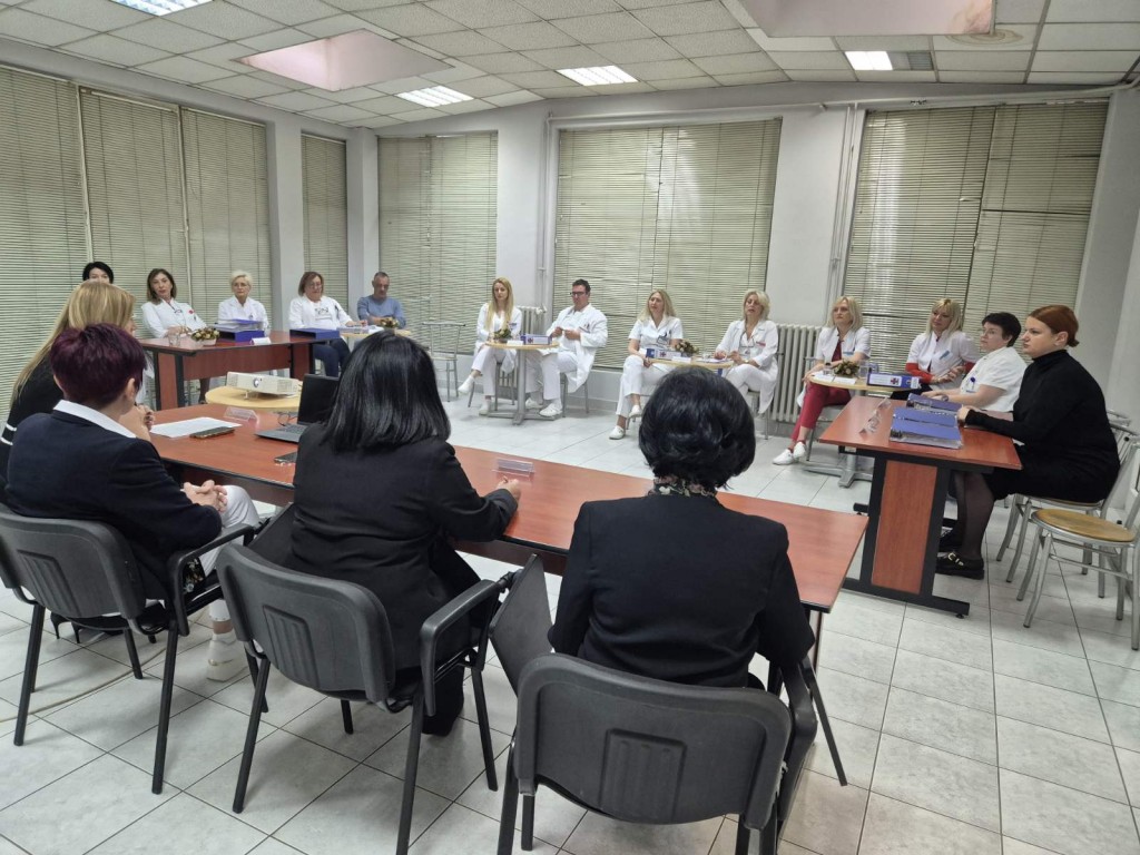 IMG-eecaa01263c2d67a73fe1d10f16eadfe-V